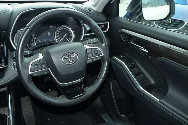 2022 Toyota Kluger Grande GSU75R