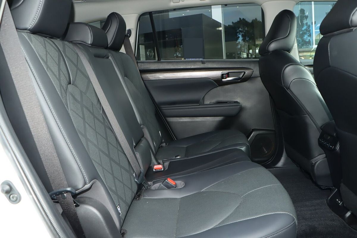 2022 Toyota Kluger Grande GSU75R