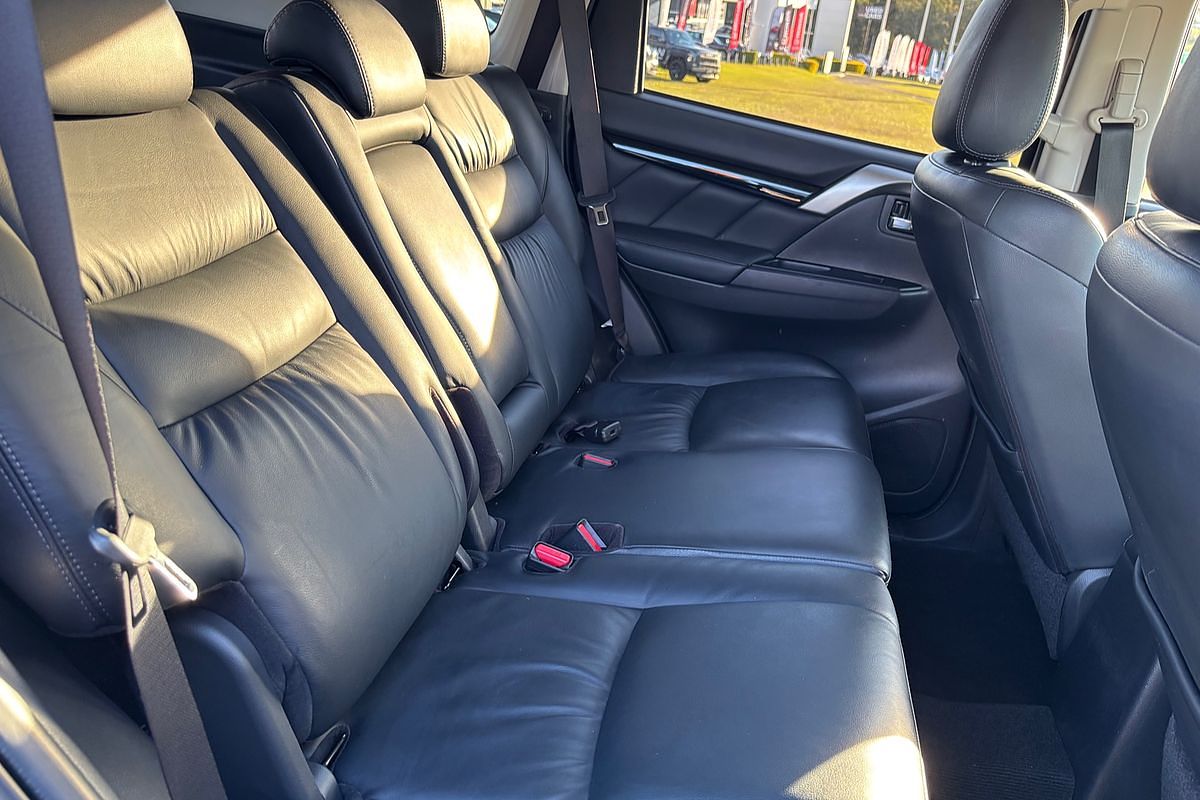 2015 Mitsubishi Pajero Sport GLS QE