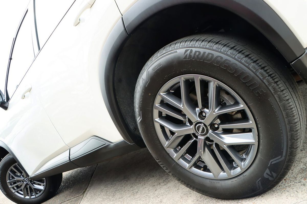 2023 Nissan X-TRAIL ST T33