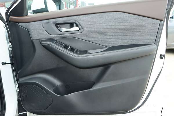 2023 Nissan X-TRAIL ST T33