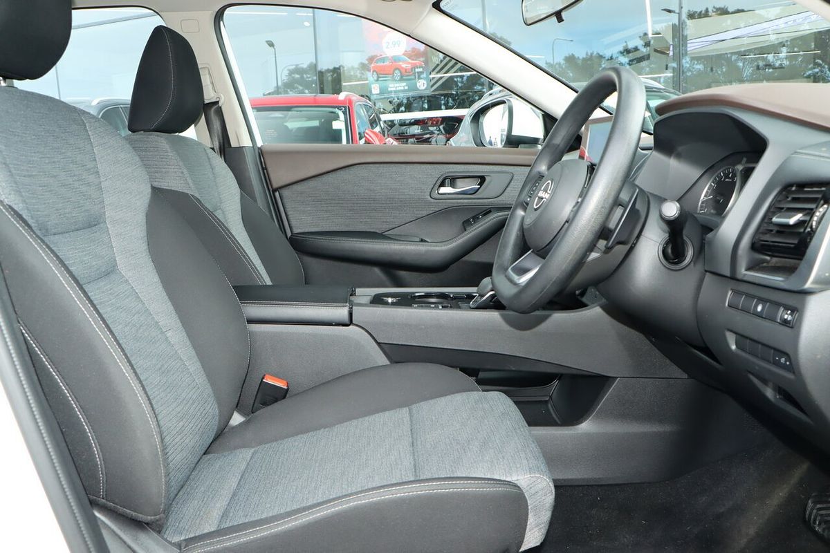 2023 Nissan X-TRAIL ST T33