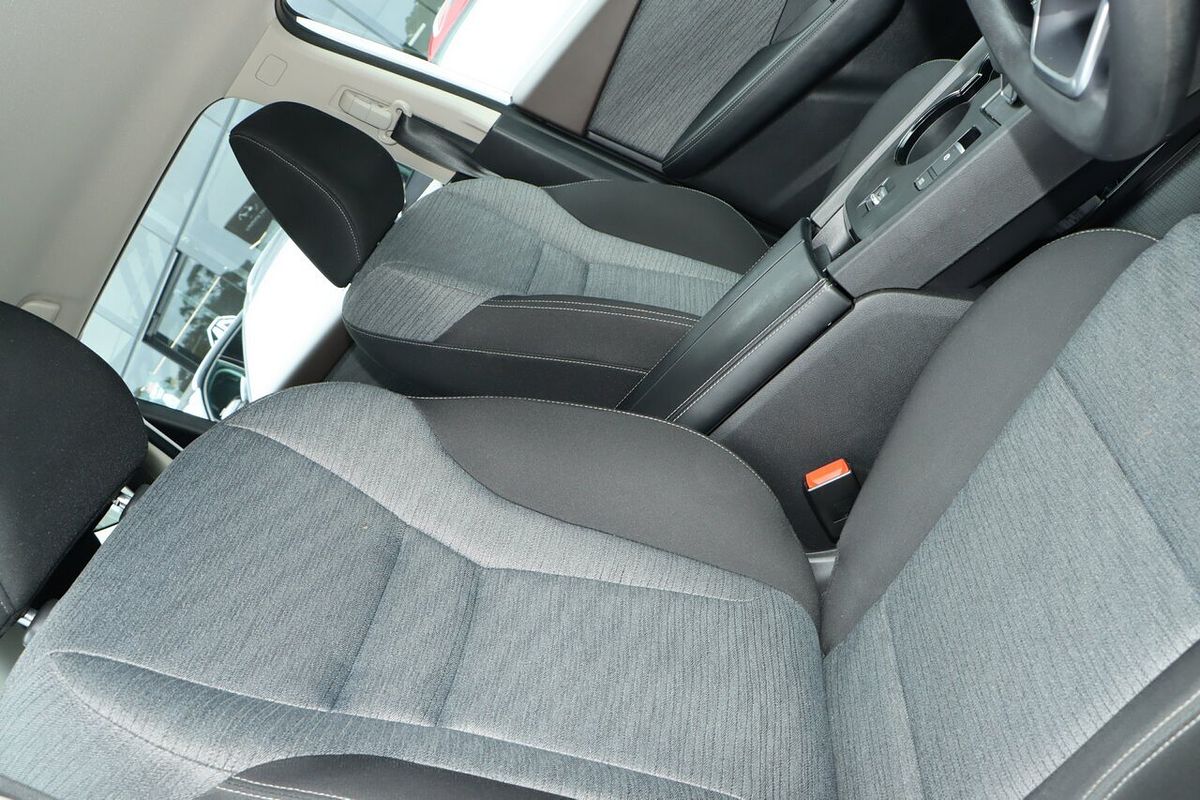 2023 Nissan X-TRAIL ST T33