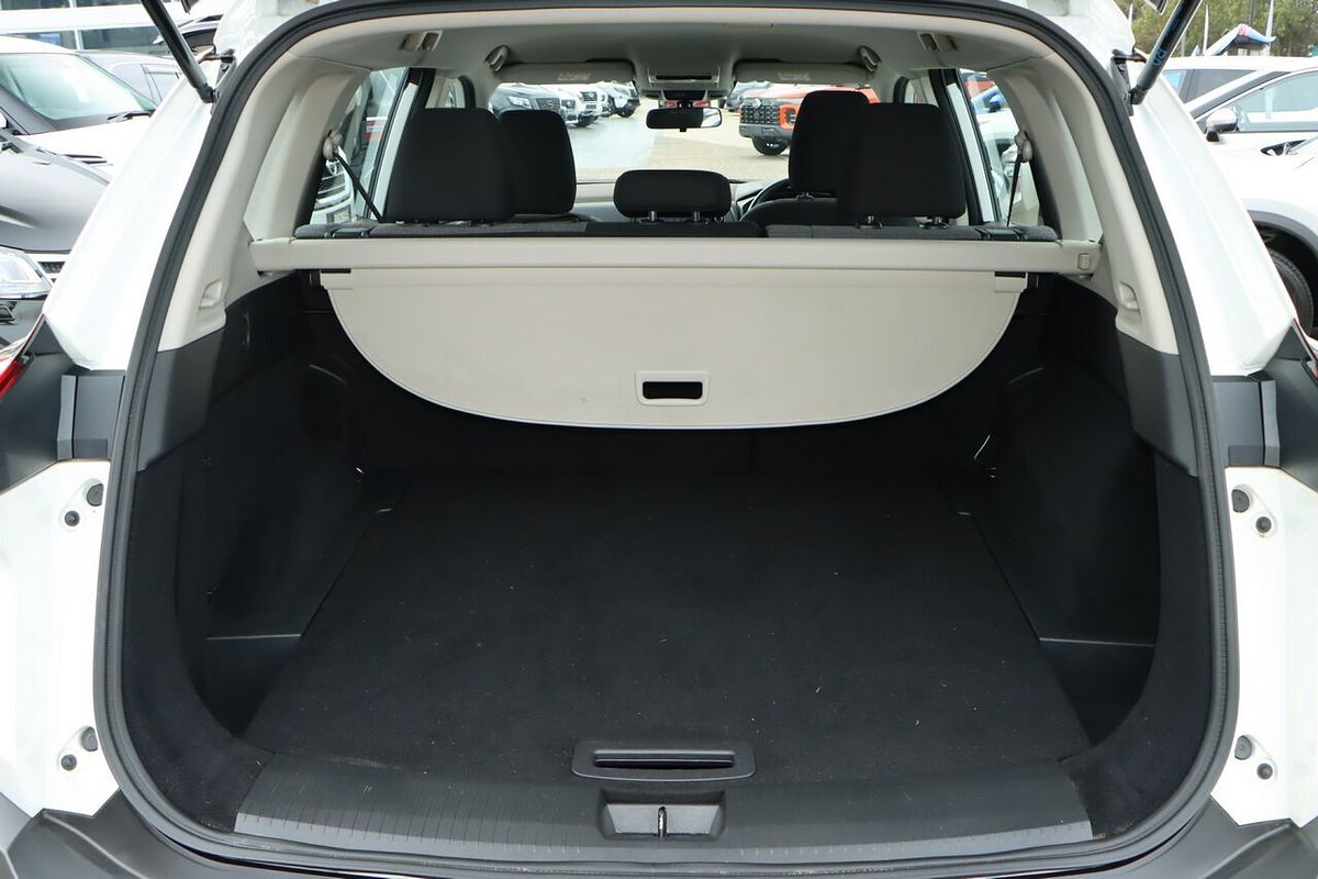 2023 Nissan X-TRAIL ST T33
