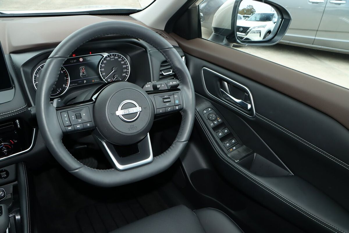 2024 Nissan X-TRAIL ST-L T33