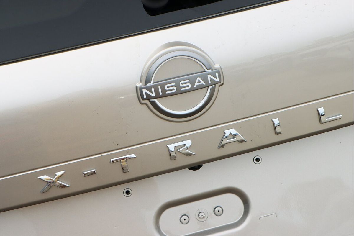 2024 Nissan X-TRAIL ST-L T33