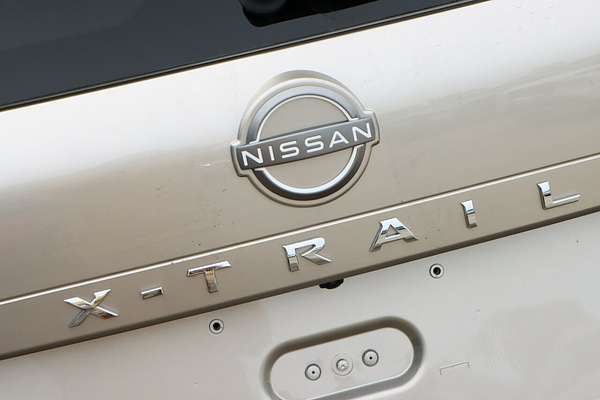 2024 Nissan X-TRAIL ST-L T33