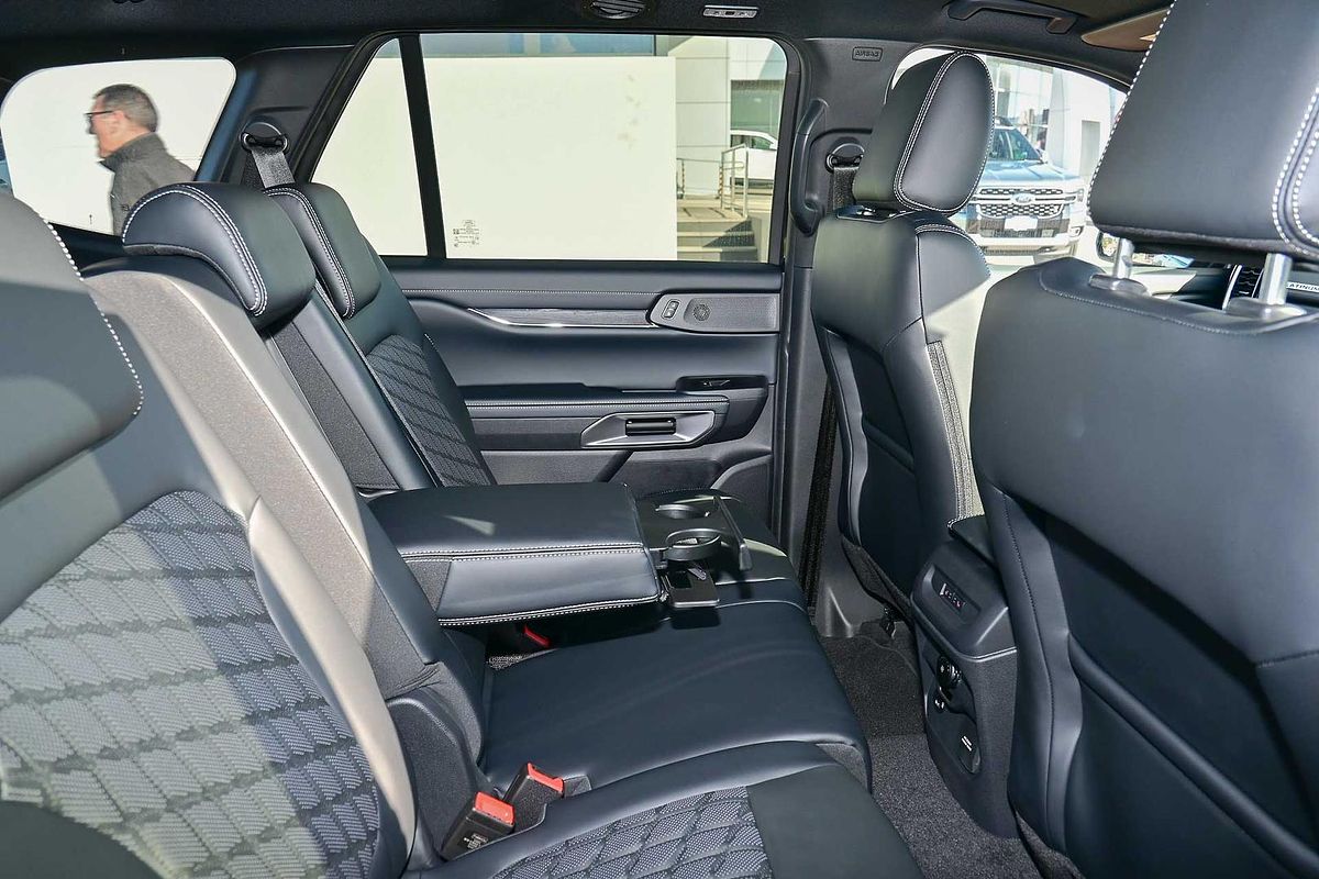 2025 Ford Everest Platinum 3.0L