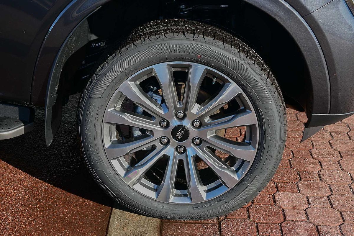 2025 Ford Everest Platinum 3.0L