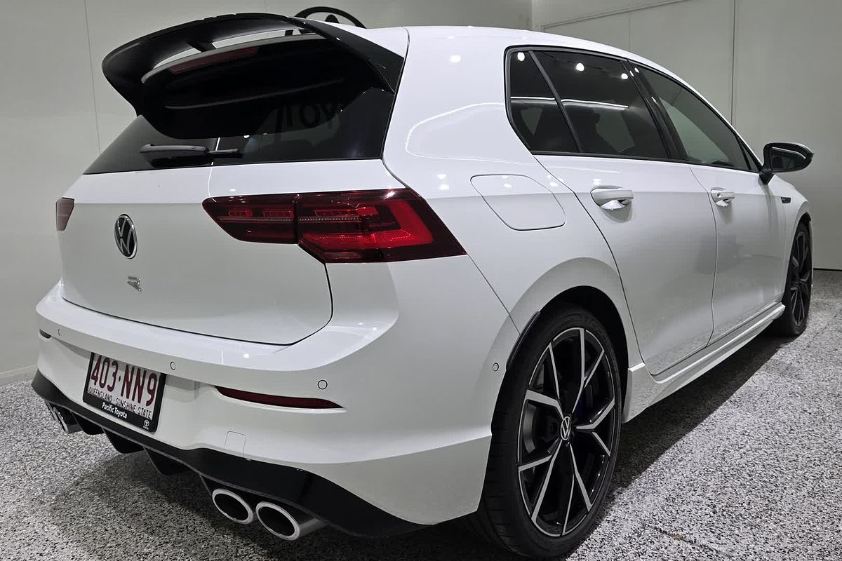 2023 Volkswagen Golf R 8