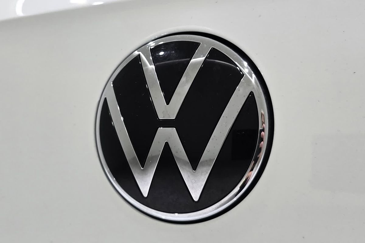 2023 Volkswagen Golf R 8