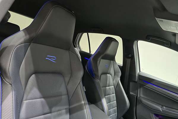 2023 Volkswagen Golf R 8