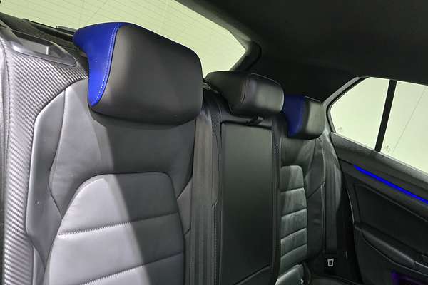 2023 Volkswagen Golf R 8