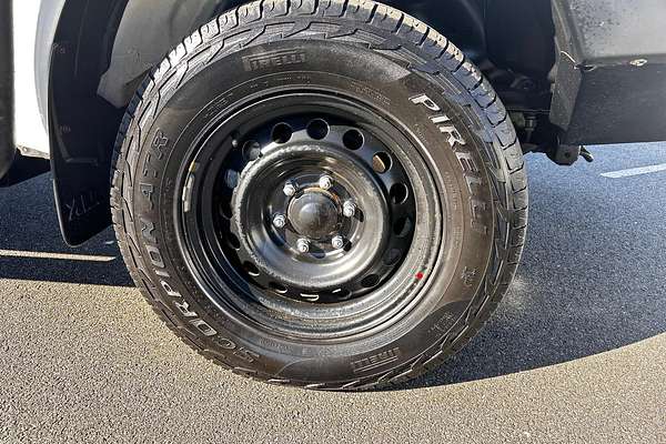 2022 Toyota Hilux SR GUN126R 4X4