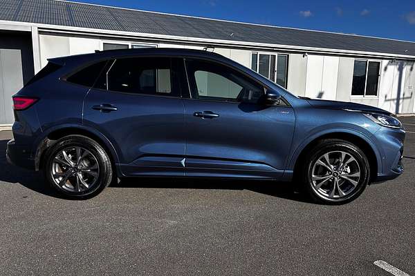 2022 Ford Escape ST-Line PHEV ZH