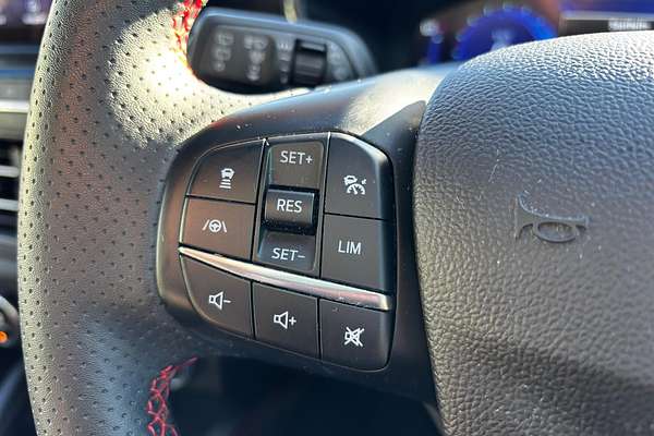 2022 Ford Escape ST-Line PHEV ZH
