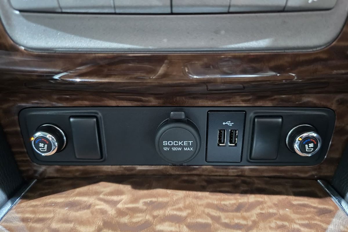 2022 Nissan Patrol Ti-L Y62