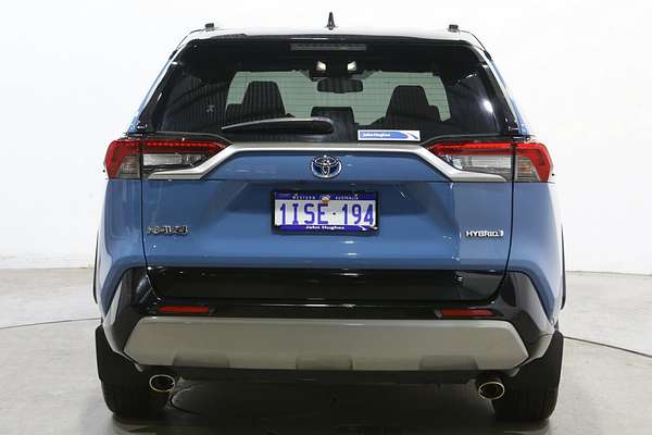 2022 Toyota RAV4 XSE AXAH52R