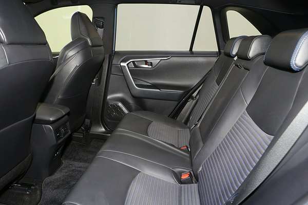 2022 Toyota RAV4 XSE AXAH52R