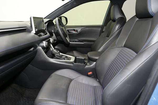 2022 Toyota RAV4 XSE AXAH52R