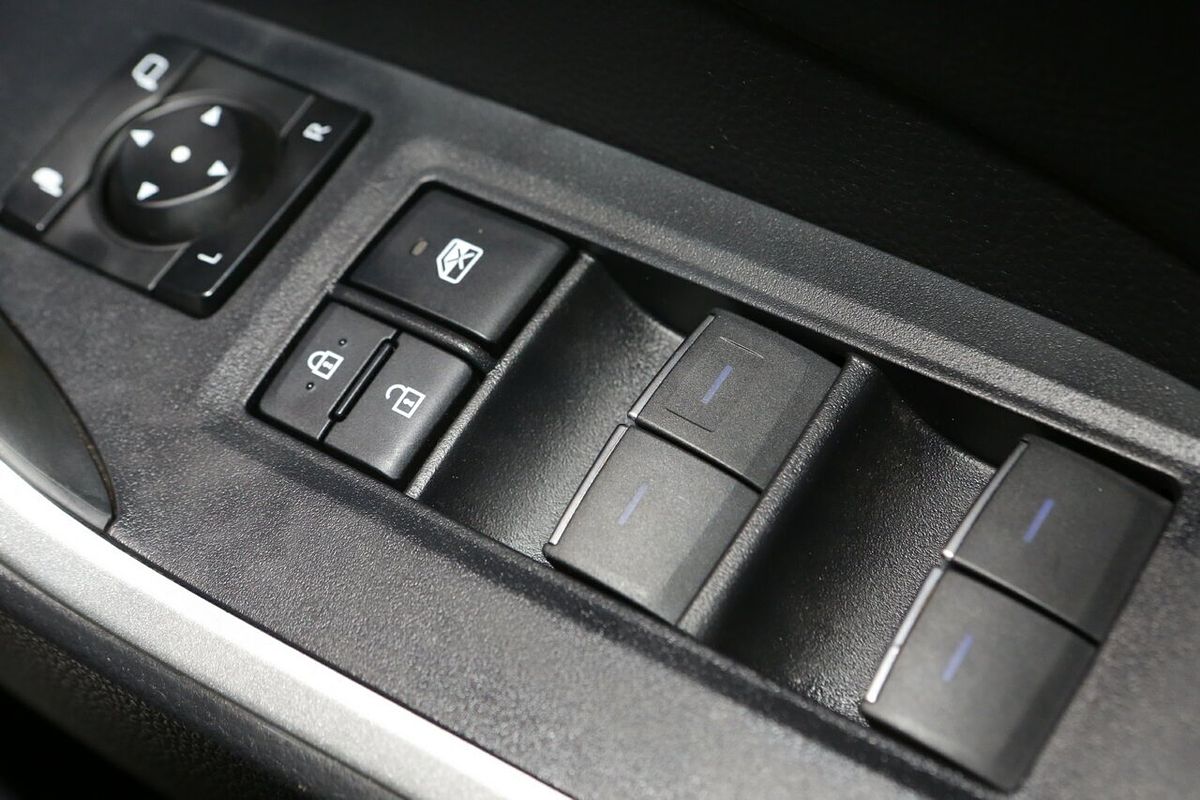 2022 Toyota RAV4 XSE AXAH52R
