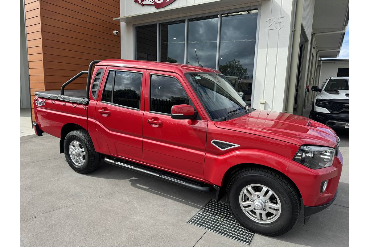 2022 Mahindra PIK-UP