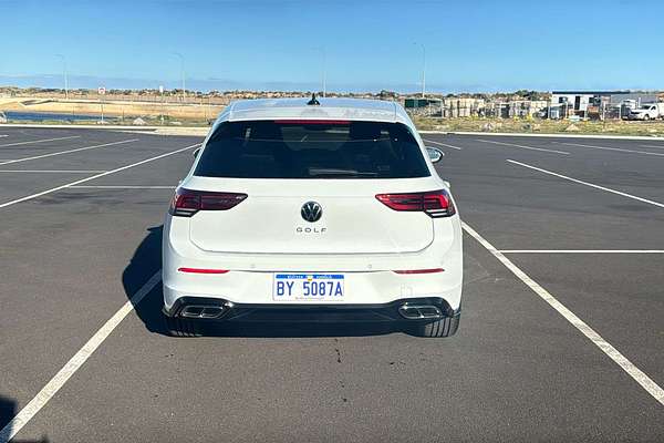 2023 Volkswagen Golf 110TSI R-Line 8