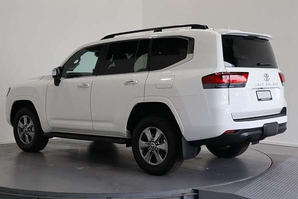 2022 Toyota Landcruiser Sahara FJA300R