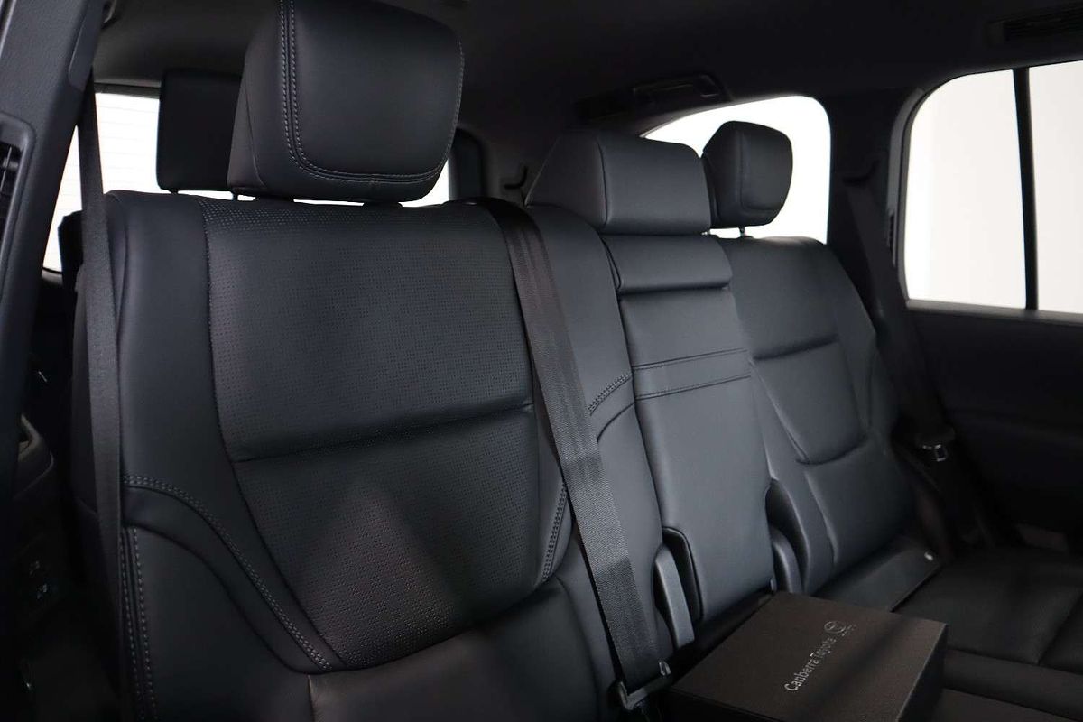 2022 Toyota Landcruiser Sahara FJA300R