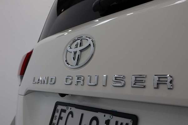 2022 Toyota Landcruiser Sahara FJA300R