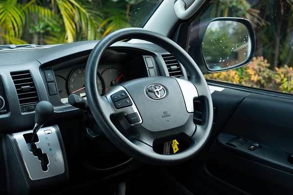 2016 Toyota Hiace Commuter KDH223R
