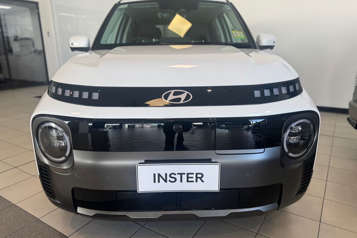 2025 Hyundai INSTER Cross AX.V1