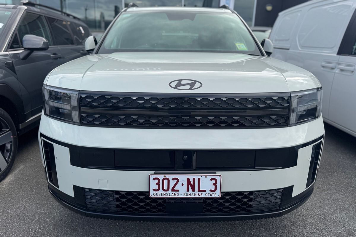 2025 Hyundai Santa Fe Calligraphy MX5.V1