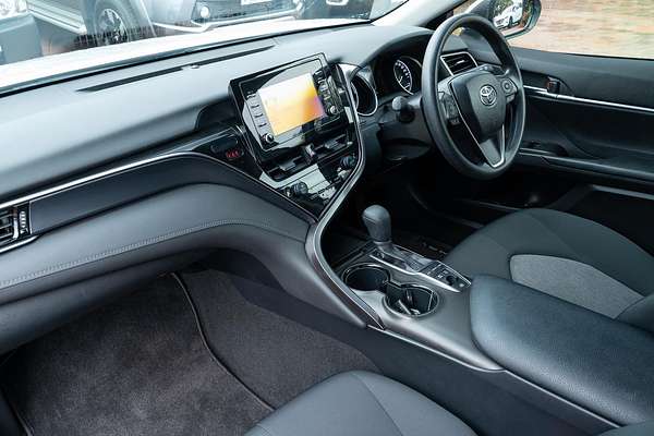 2022 Toyota Camry Ascent AXVH70R