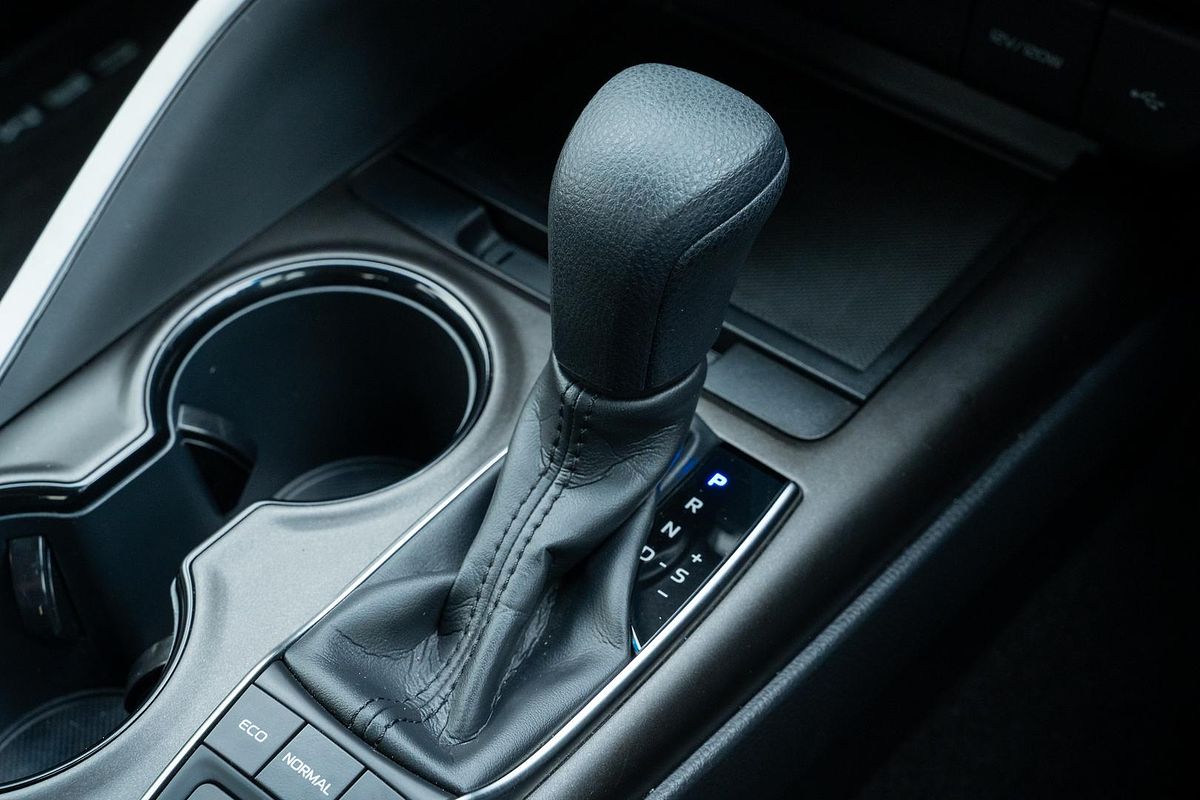 2022 Toyota Camry Ascent AXVH70R