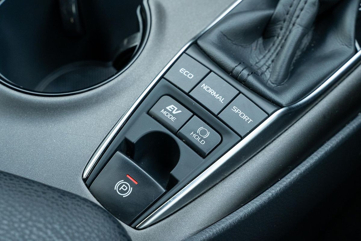 2022 Toyota Camry Ascent AXVH70R