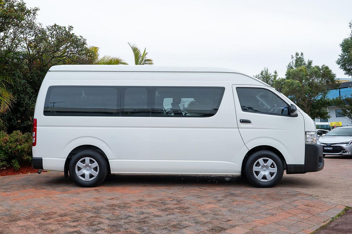 2017 Toyota Hiace Commuter KDH223R