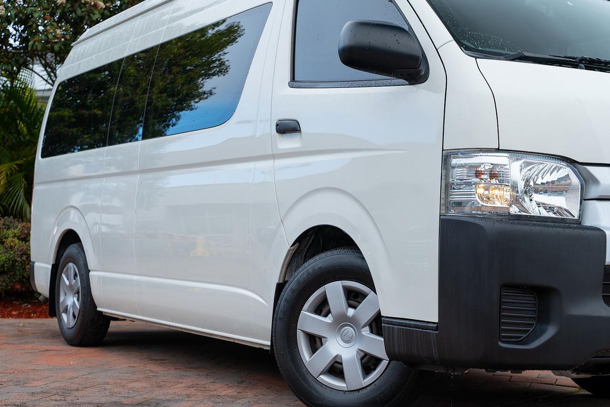 2017 Toyota Hiace Commuter KDH223R