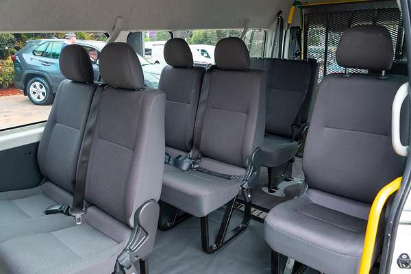 2017 Toyota Hiace Commuter KDH223R