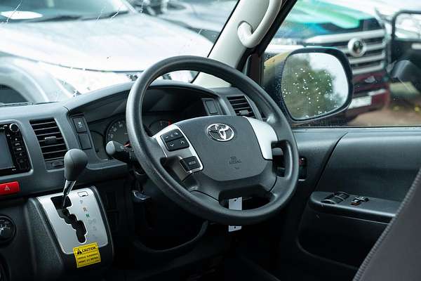 2017 Toyota Hiace Commuter KDH223R