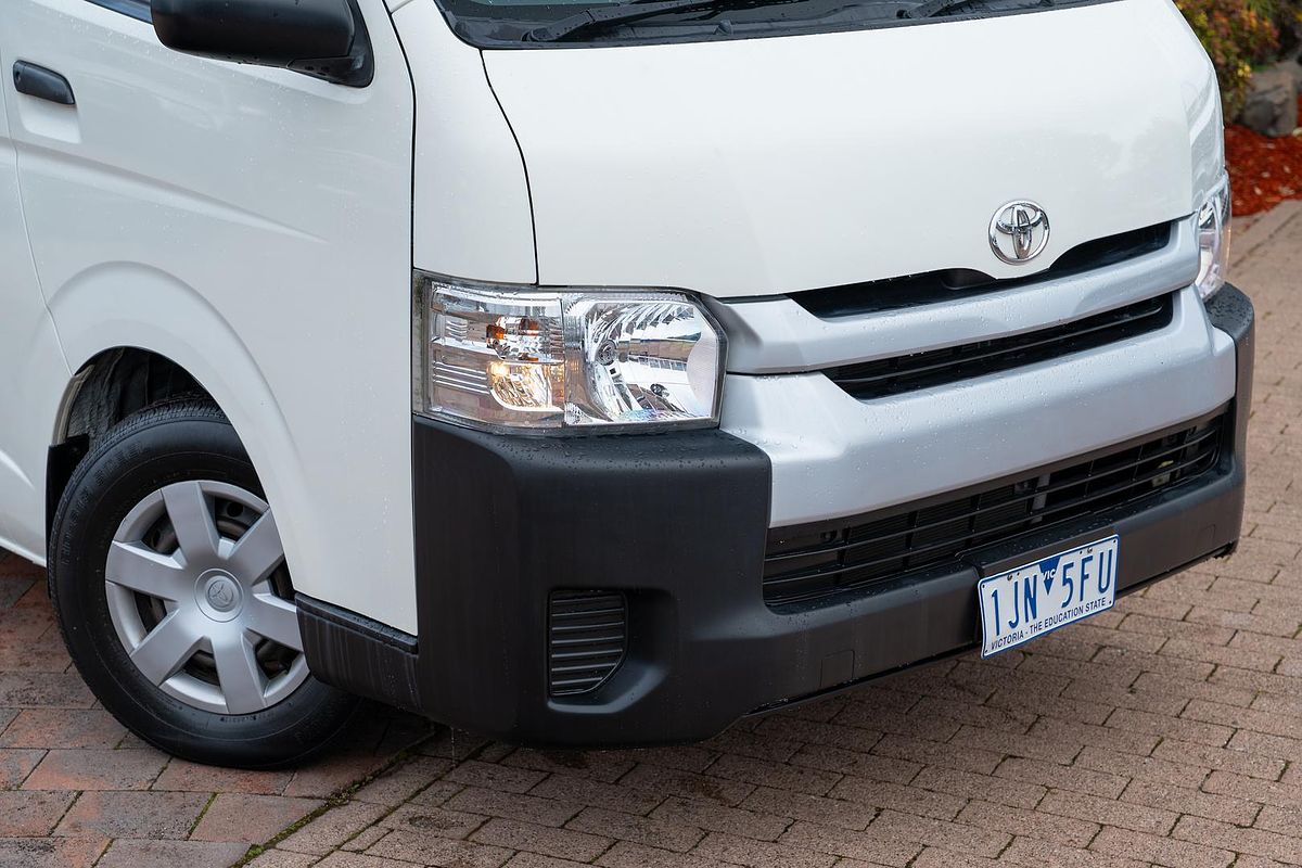 2017 Toyota Hiace Commuter KDH223R