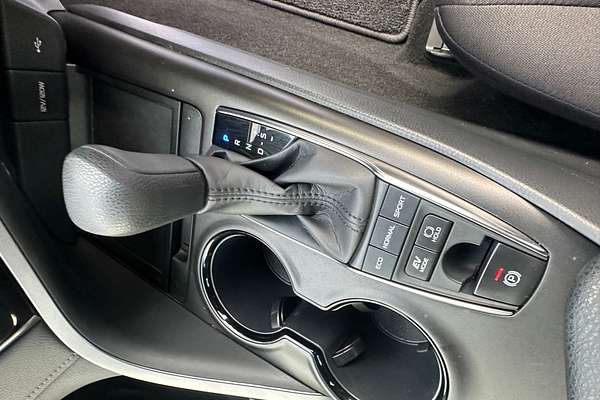 2024 Toyota Camry Ascent AXVH70R