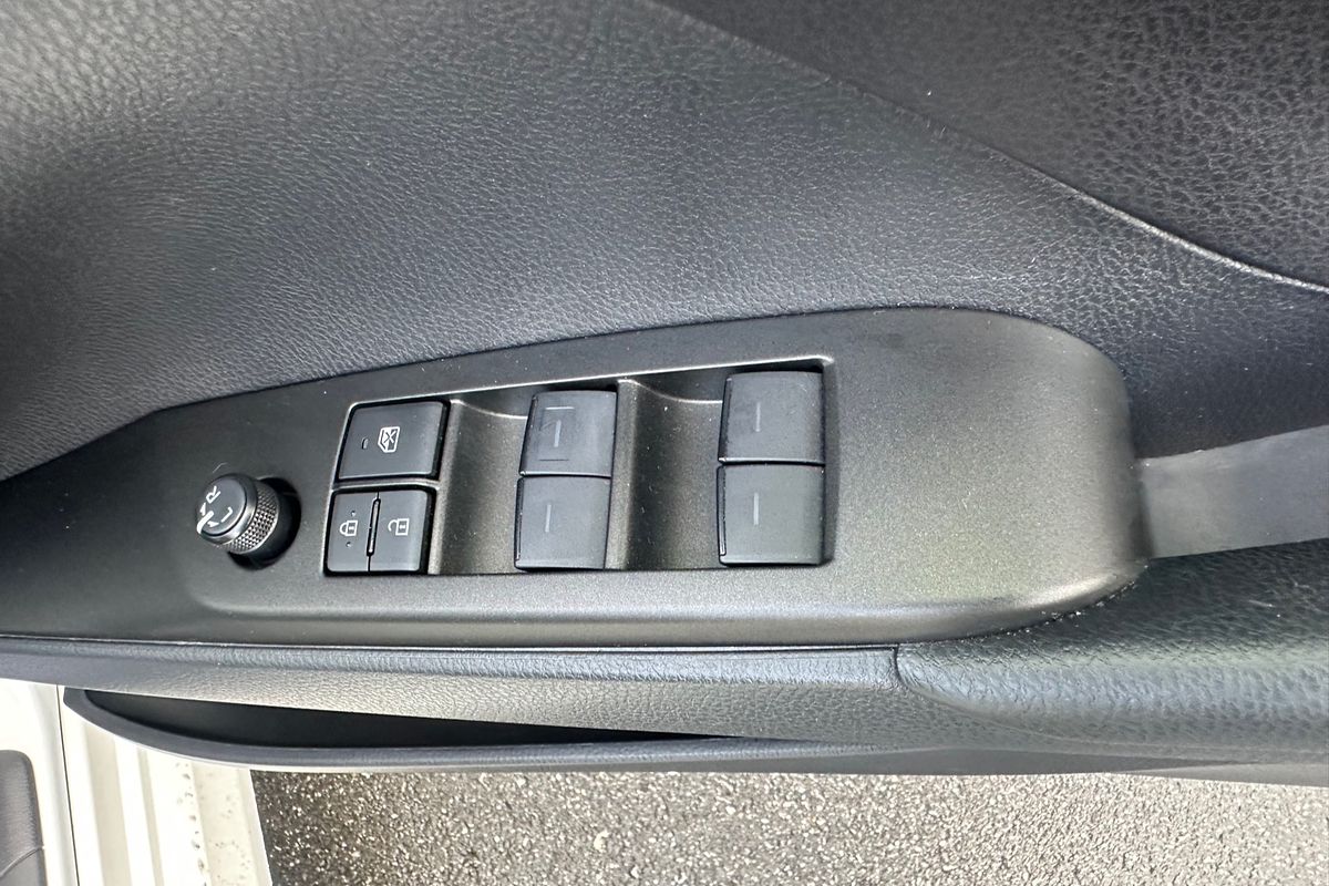 2024 Toyota Camry Ascent AXVH70R