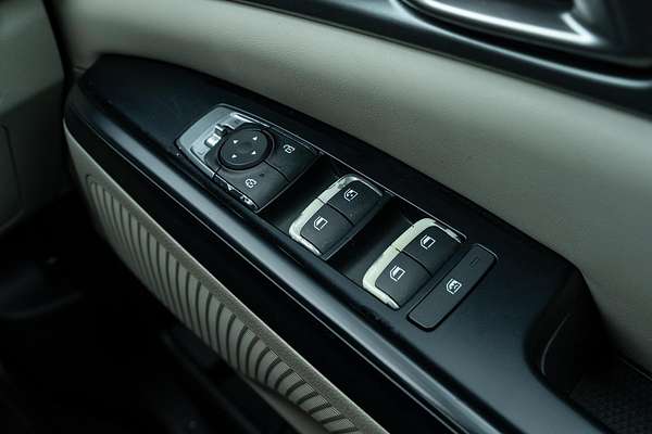 2021 Kia Carnival S KA4