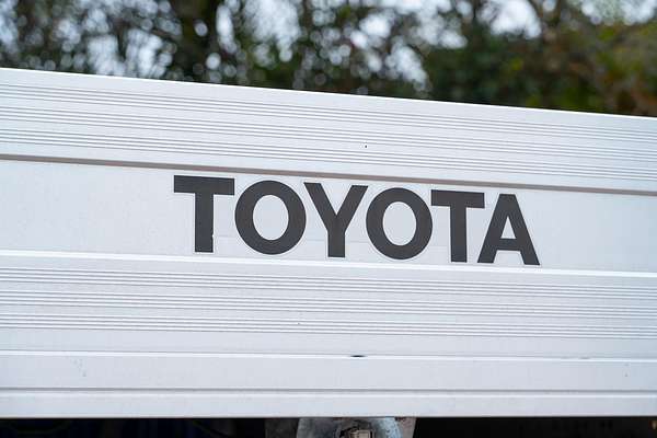 2016 Toyota Hilux Workmate TGN121R Rear Wheel Drive