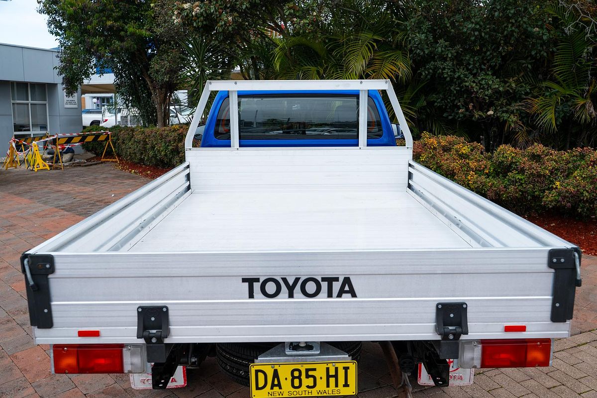 2016 Toyota Hilux Workmate TGN121R Rear Wheel Drive