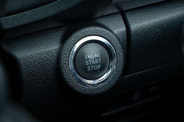 2021 Toyota Hilux SR5 GUN126R 4X4