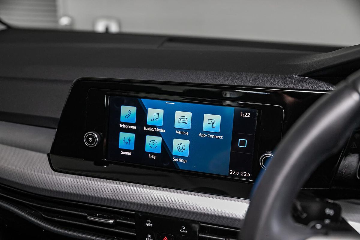 2021 Volkswagen Golf 110TSI 8