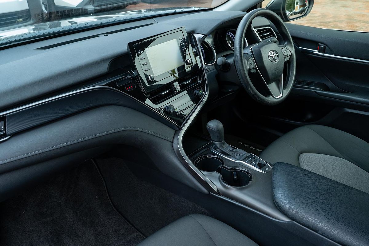 2024 Toyota Camry Ascent AXVH70R