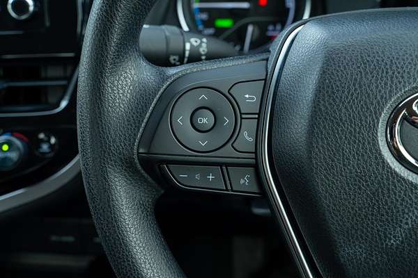 2024 Toyota Camry Ascent AXVH70R
